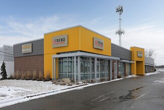 Plus de détails pour 1915 County Road D E, Maplewood, MN - Commerce de détail à louer