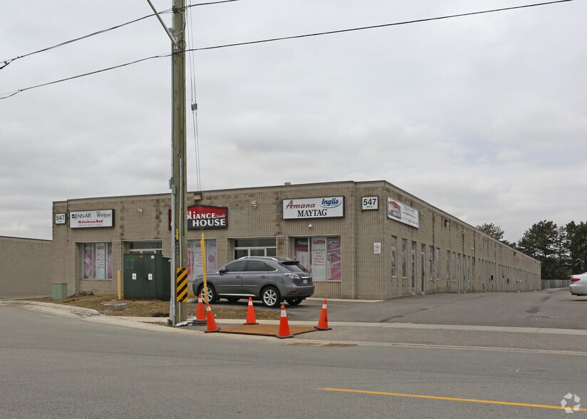 547 Main St E, Milton, ON for sale - Primary Photo - Image 1 of 1