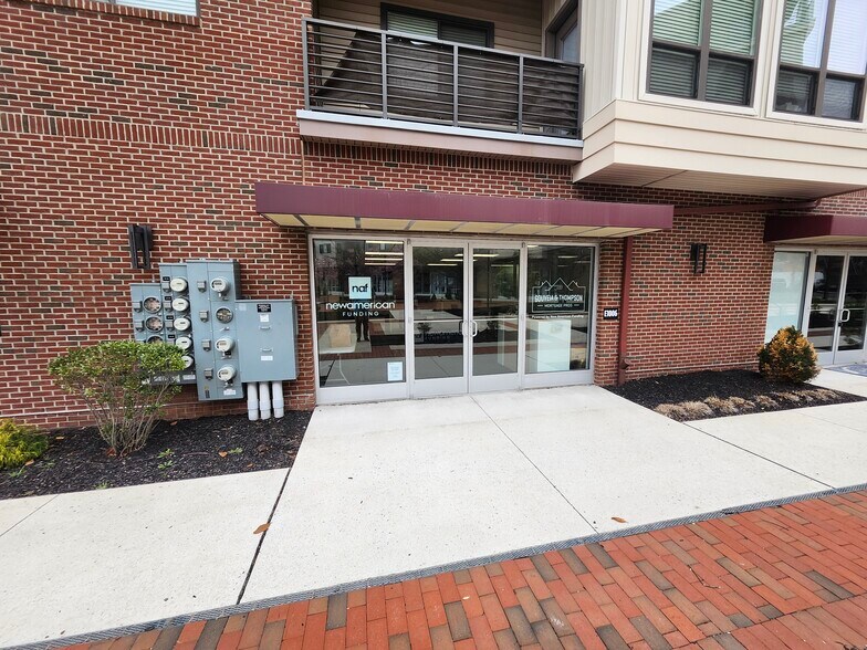 325 Madison St, Lansdale, PA à louer - Photo du bâtiment - Image 3 de 31