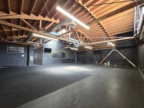 718 Jackson St, Los Angeles, CA for lease Interior Photo- Image 2 of 7