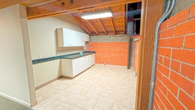 829 De la Vina St, Santa Barbara, CA for lease Interior Photo- Image 2 of 8