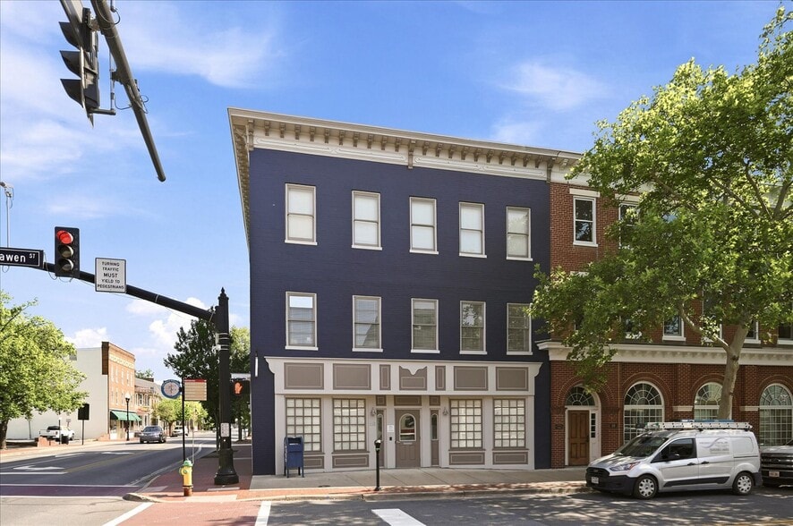 48 W Boscawen St, Winchester, VA for sale - Building Photo - Image 2 of 35