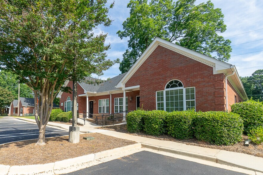 3001 Monroe Hwy, Watkinsville, GA à louer - Photo du bâtiment - Image 3 de 4