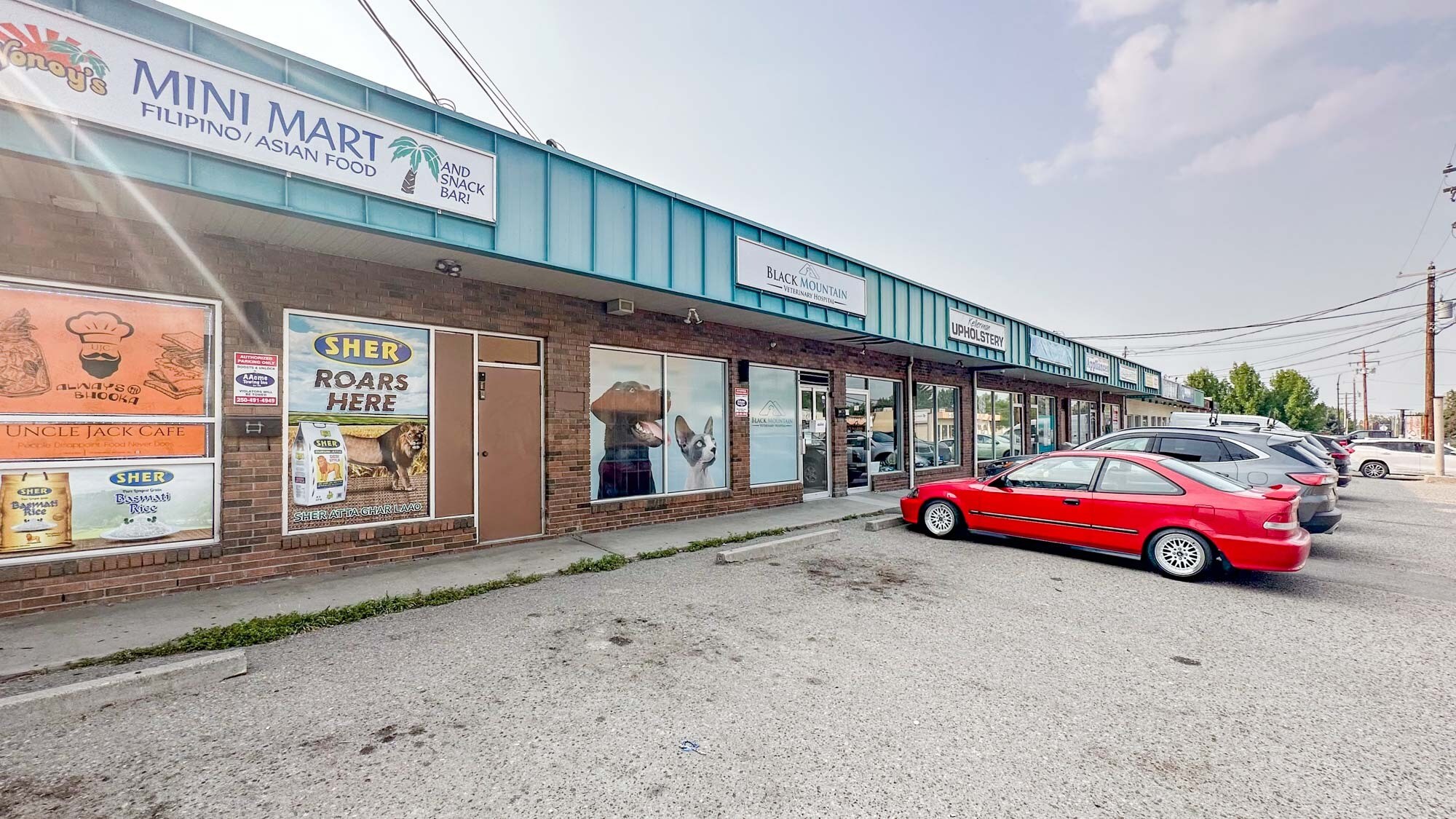 150-158 Asher Rd, Kelowna, BC for sale Primary Photo- Image 1 of 1