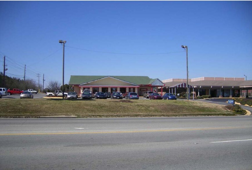 2123 S Hwy 441, Dublin, GA à vendre - Photo du bâtiment - Image 2 de 12