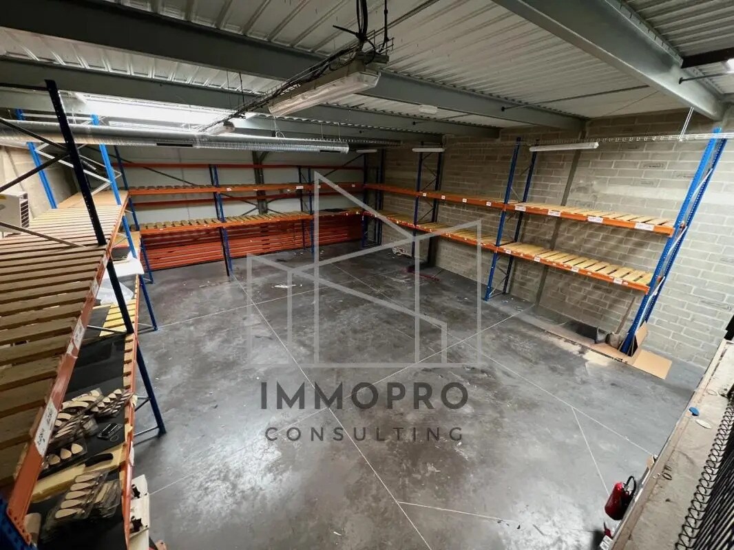 Flex in Évreux for lease Interior Photo- Image 1 of 5