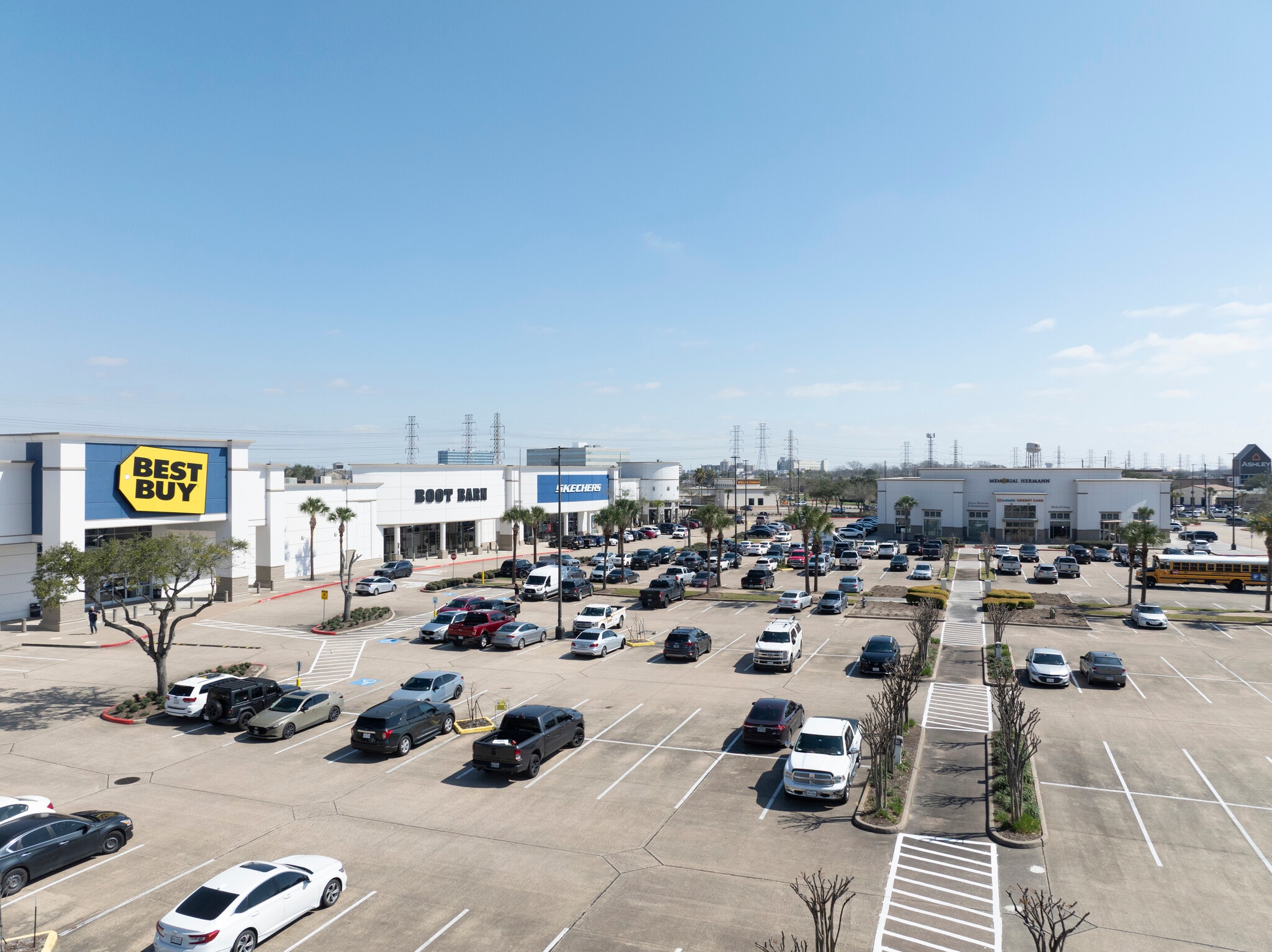 19325-19435 Gulf Fwy, Webster, TX for lease Primary Photo- Image 1 of 6