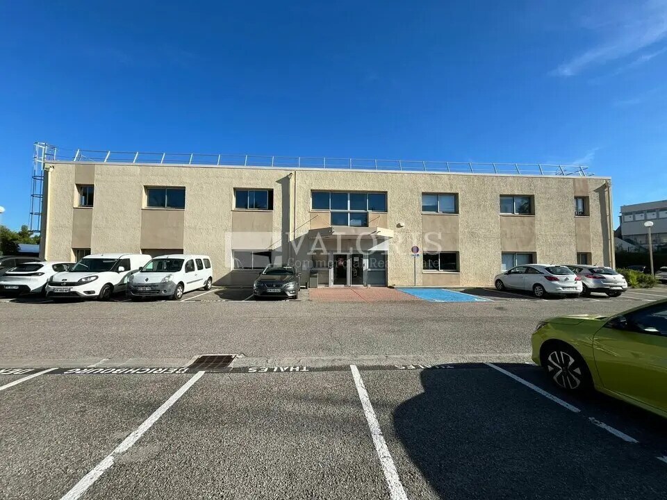 Office in Vitrolles for lease Building Photo- Image 1 of 12