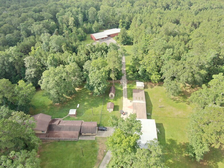 15960 Stoltje Dr, Conroe, TX à vendre - Photo du bâtiment - Image 2 de 4