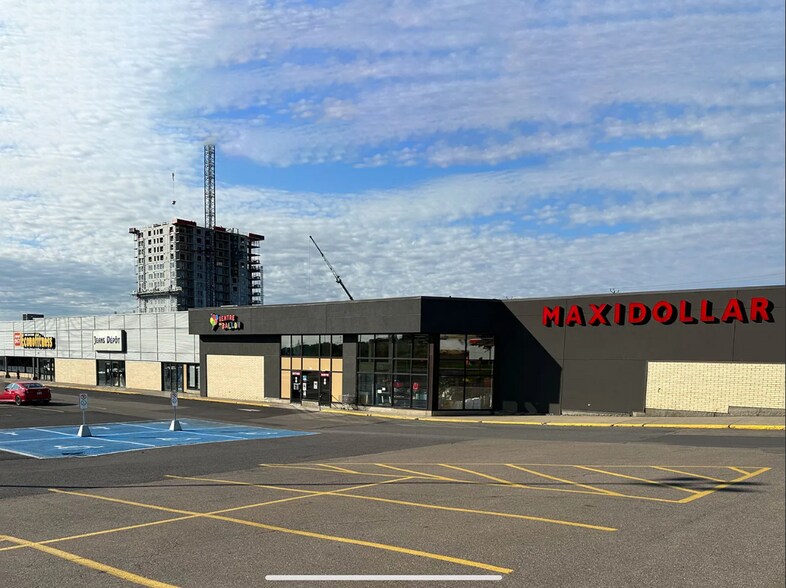24-38 Rue Charles-A.-Cadieux, Lévis, QC for sale - Building Photo - Image 1 of 1