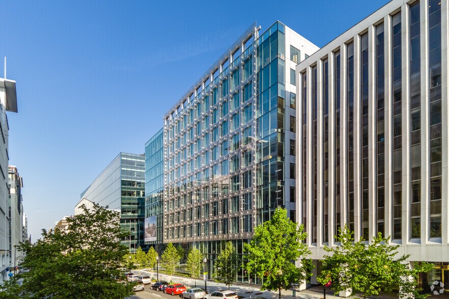2100 L St NW, Washington, DC à louer - Photo du bâtiment - Image 2 de 17