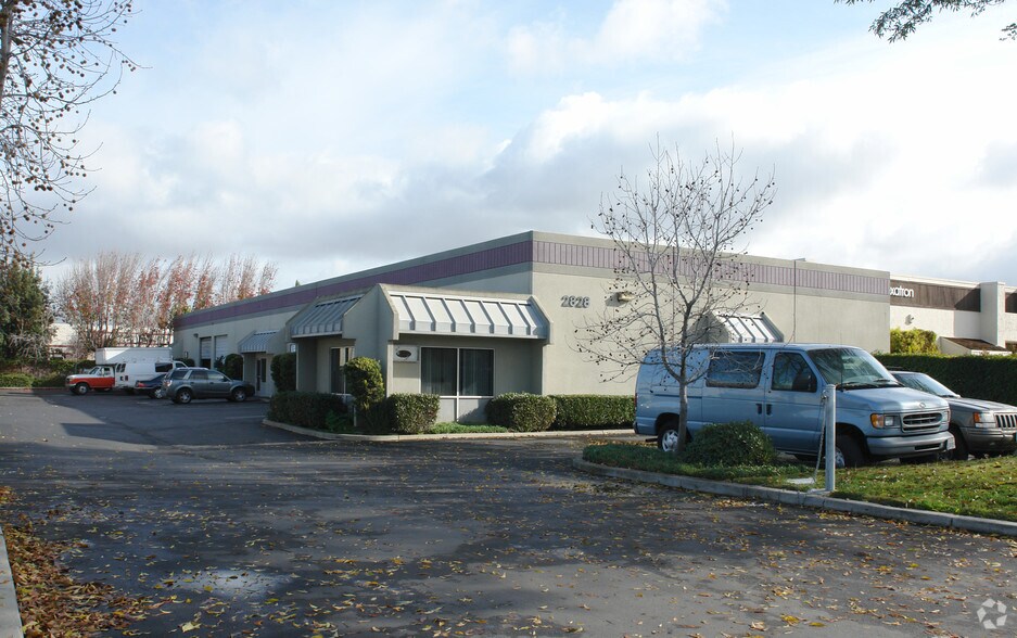 2828 Aiello Dr, San Jose, CA à vendre - Photo du bâtiment - Image 2 de 4