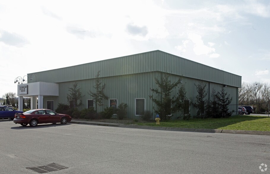 936 Murfreesboro Rd, Lebanon, TN à louer - Photo du bâtiment - Image 2 de 3