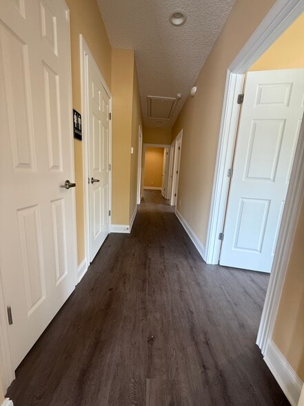 100 Roberts Village Ct, Fruit Cove, FL for lease - Building Photo - Image 3 of 11