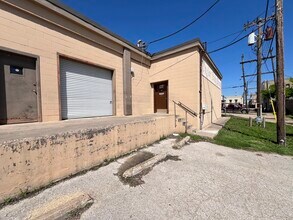 211 W 3rd St, Taylor, TX for lease Building Photo- Image 1 of 15