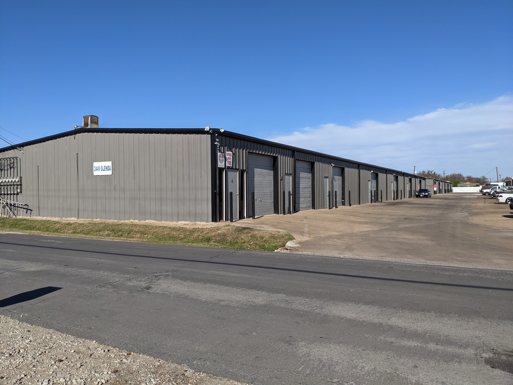 2453 Glenda Ln, Dallas, TX for lease Building Photo- Image 1 of 2