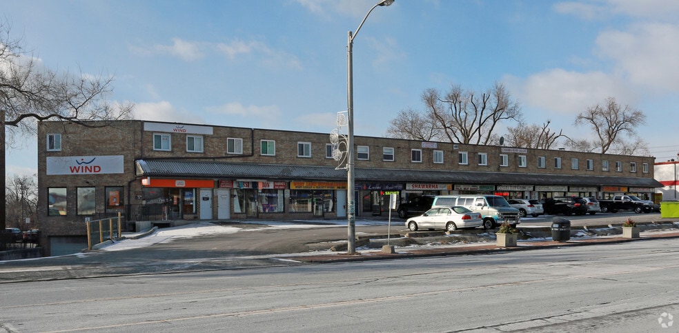 959-979 Albion Rd, Toronto, ON à vendre - Photo principale - Image 1 de 1