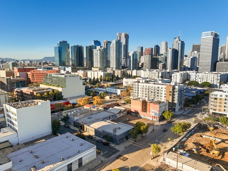 1421 S Hill St, Los Angeles, CA for lease - Building Photo - Image 2 of 48