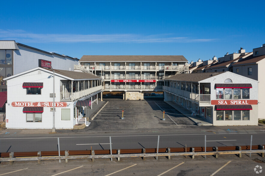 449 Ocean Blvd, Hampton, NH à vendre - Photo principale - Image 1 de 1