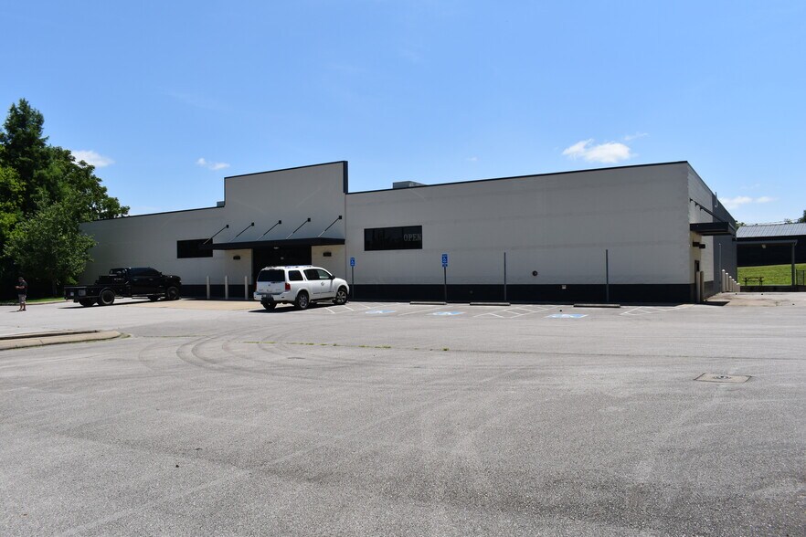 700 N Main St, Mount Pleasant, TN for sale - Building Photo - Image 1 of 1