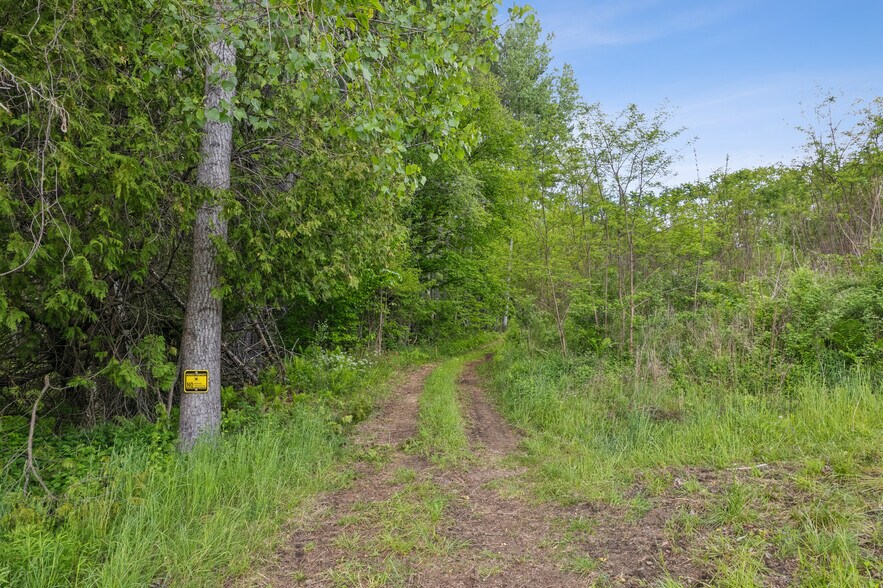 5894 VT 14, South Royalton, VT à vendre - Photo du bâtiment - Image 3 de 12