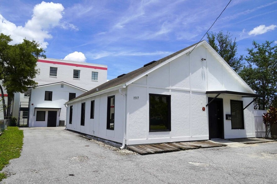 1517 Hillcrest St, Orlando, FL for lease - Building Photo - Image 3 of 34
