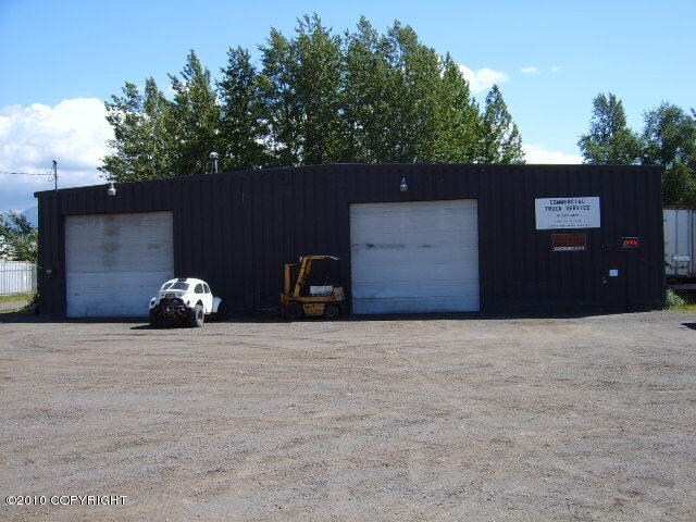 2014 N Post Rd, Anchorage, AK à louer - Photo du bâtiment - Image 3 de 27