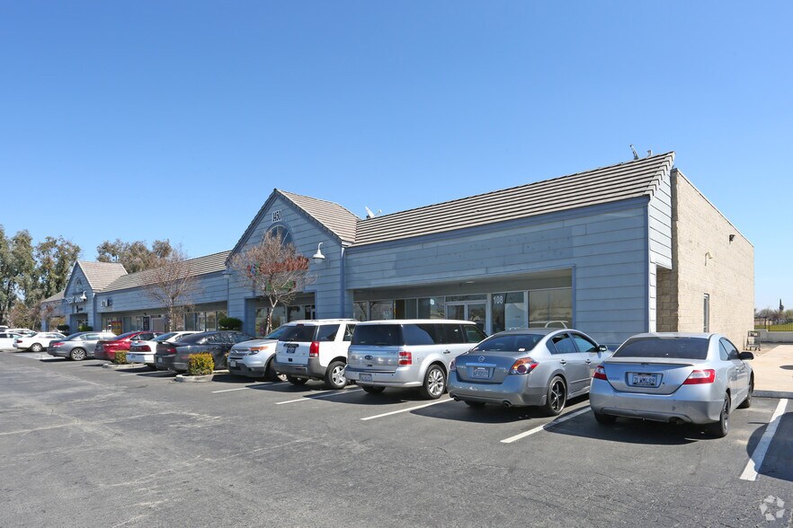 1400 S Mercey Springs Rd, Los Banos, CA à louer - Photo du bâtiment - Image 2 de 6