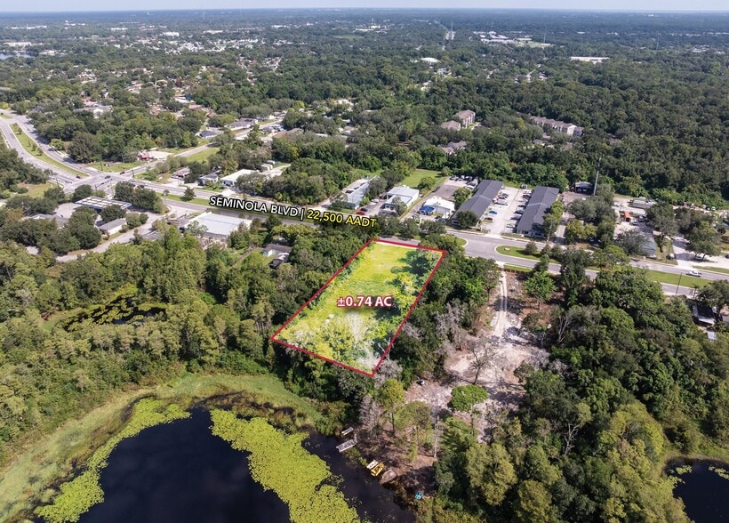 1110 Seminola Boulevard, Casselberry, FL à vendre - Photo du bâtiment - Image 2 de 3