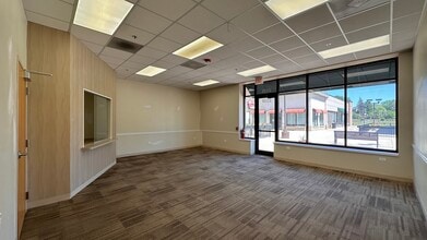 2300-2350 W Higgins Rd, Hoffman Estates, IL for lease Interior Photo- Image 2 of 21
