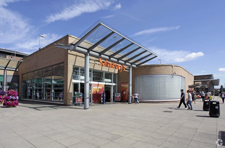 Crystal Peaks Shopping, Sheffield for sale - Building Photo - Image 2 of 12