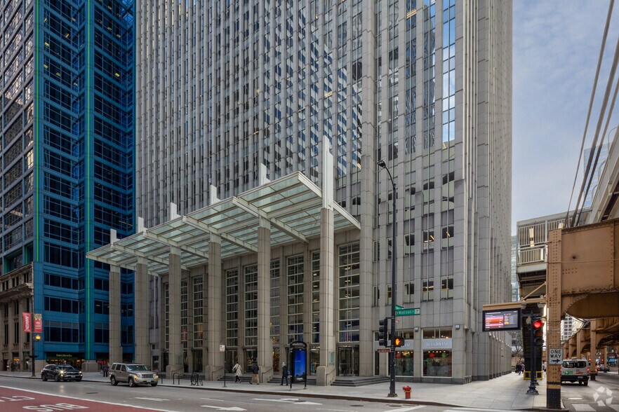181 W Madison St, Chicago, IL à louer - Photo du bâtiment - Image 1 de 6