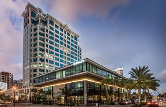 515 E las olas Blvd, Fort Lauderdale, FL à louer Photo du bâtiment- Image 1 de 8