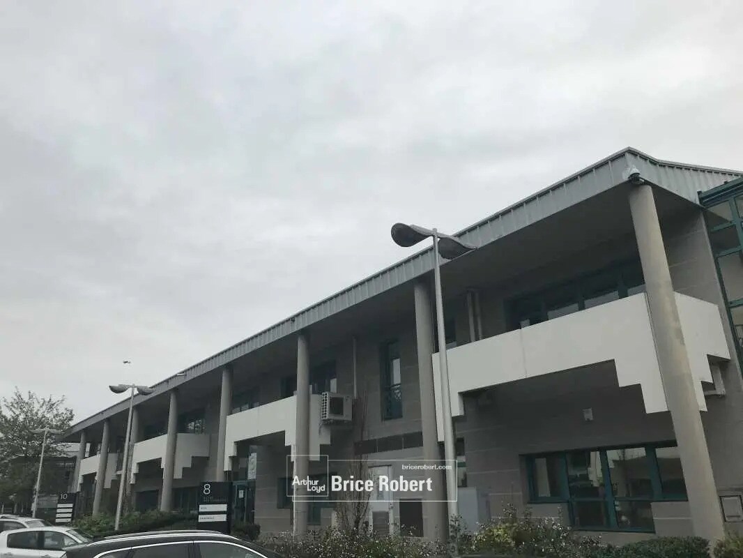 Flex dans Bron à louer Photo du bâtiment- Image 1 de 9