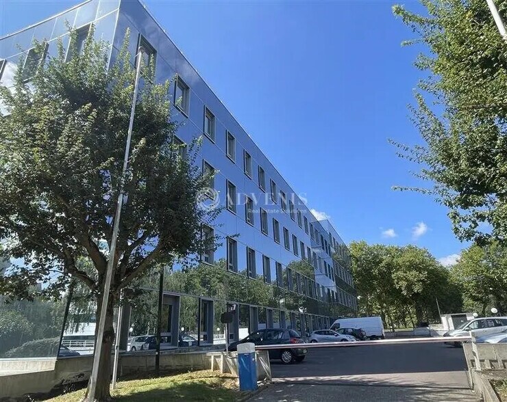 Bureau dans Villepinte à louer - Photo du bâtiment - Image 2 de 11