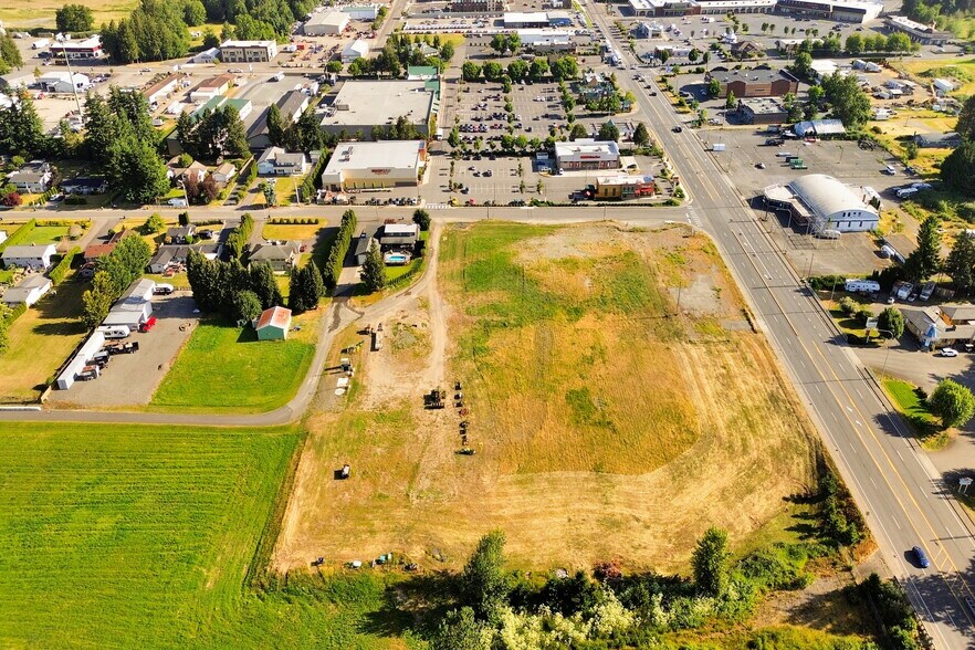 8035 Guide Meridian rd, Lynden, WA à louer - Photo du bâtiment - Image 3 de 12