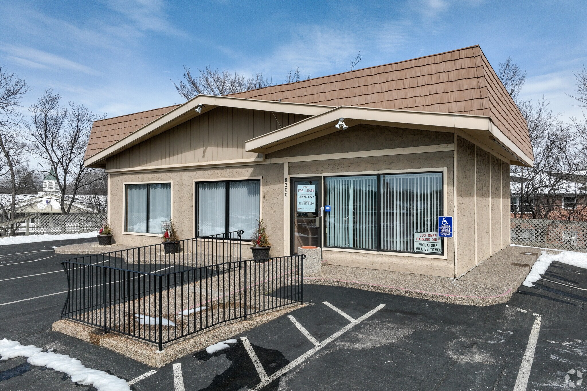 8300 Minnetonka Blvd, Saint Louis Park, MN à louer Photo principale- Image 1 de 9