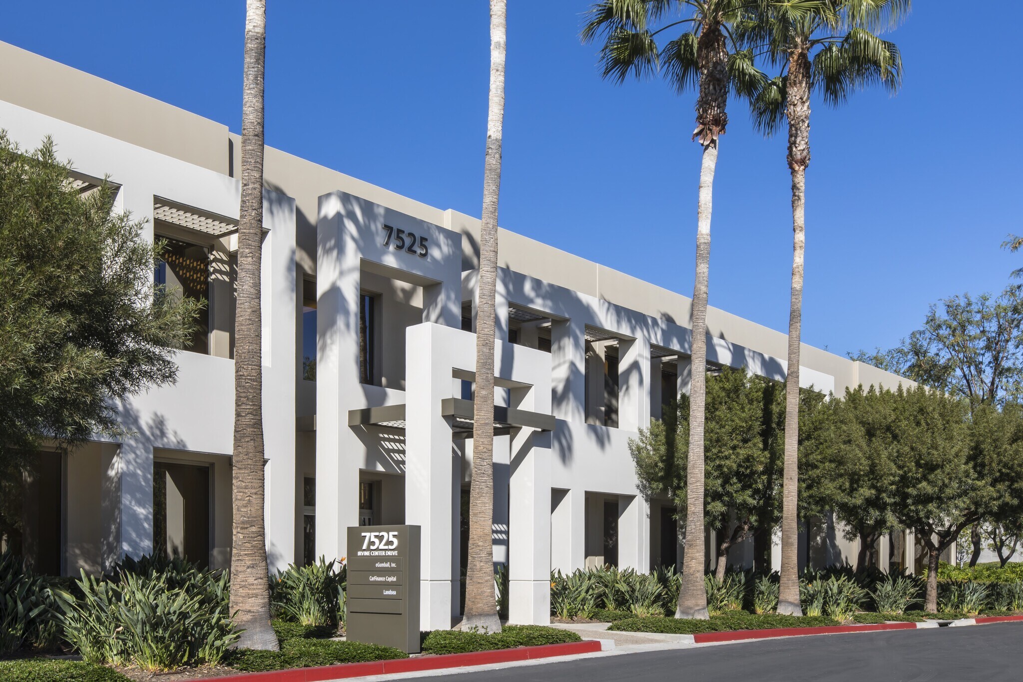 7525 Irvine Center Dr, Irvine, CA for lease Building Photo- Image 1 of 16