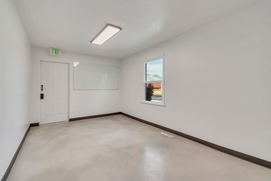 15 E 700 N, Orem, UT à vendre - Photo du bâtiment - Image 2 de 13