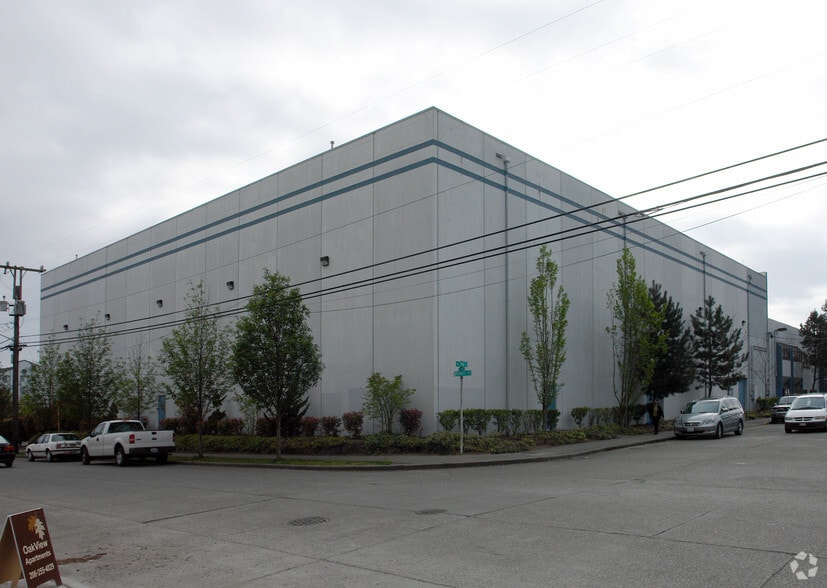 9515 Stone Ave N, Seattle, WA à louer - Photo du bâtiment - Image 2 de 10