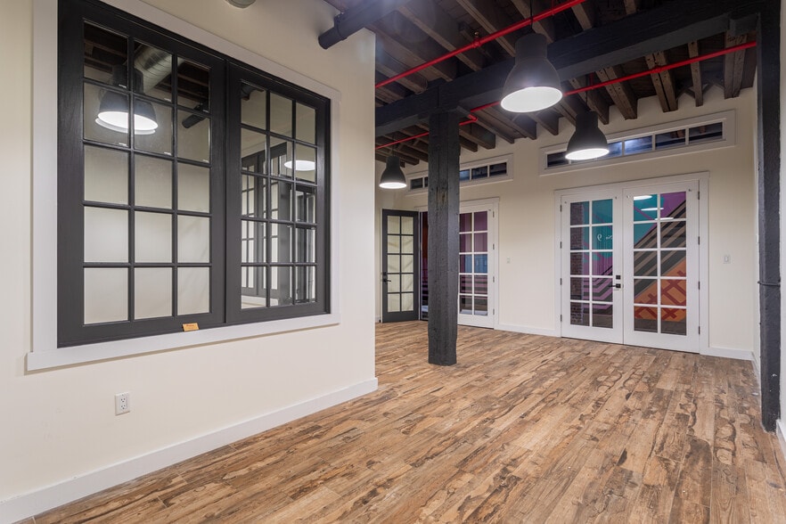 51-69 9th St, Brooklyn, NY for lease - Interior Photo - Image 3 of 8