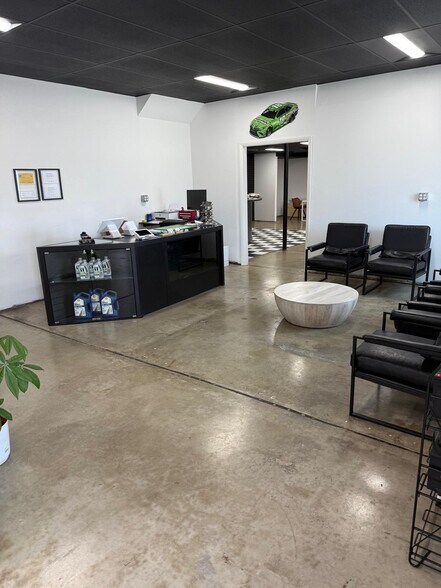 7415 Grove Rd, Frederick, MD à vendre - Photo intérieure - Image 3 de 28