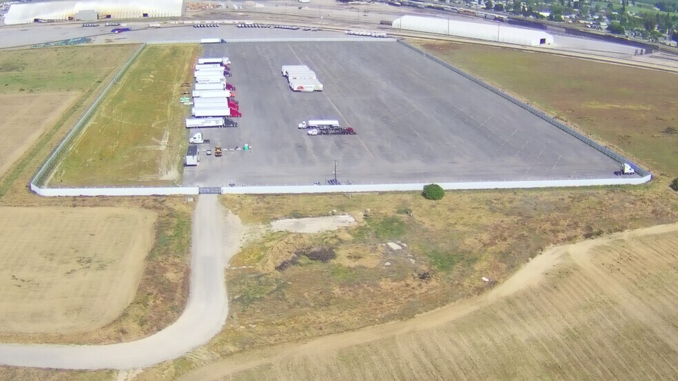 792 Codoni Ave, Modesto, CA à louer - Aérien - Image 2 de 9