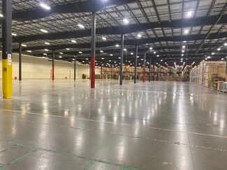 Plus de détails pour 81 Commerce Dr, Fall River, MA - Industriel à louer