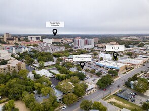 215 N Comanche St, San Marcos, TX - Aérien  Vue de la carte