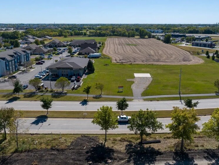 1600 N Victory Dr, Mankato, MN for sale Primary Photo- Image 1 of 11