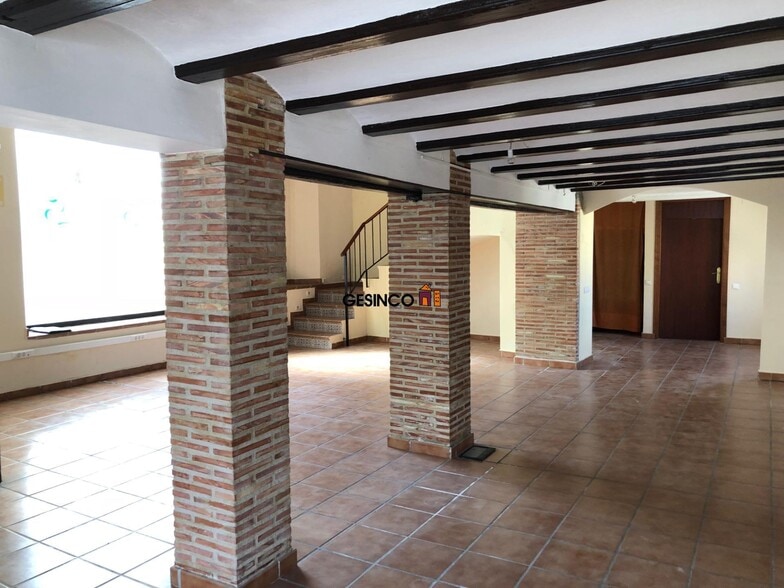 Retail in Ontinyent, Valencia for lease - Building Photo - Image 3 of 8
