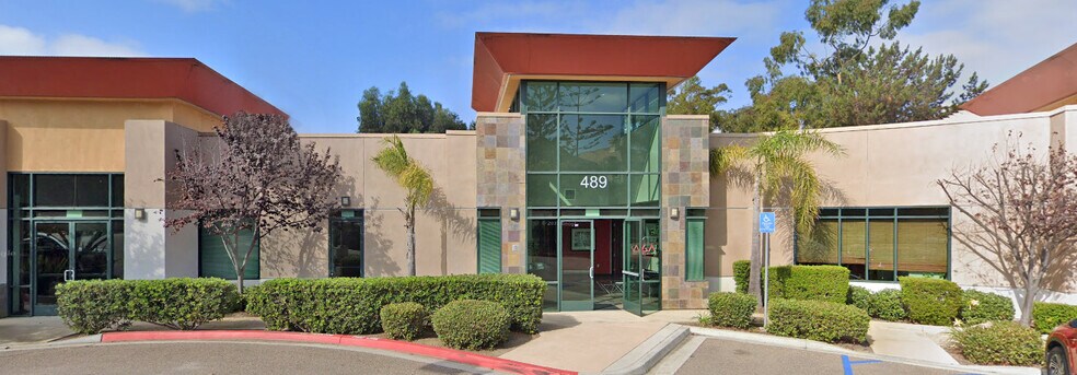 489 Saxony Pl, Encinitas, CA à louer - Photo du bâtiment - Image 2 de 9