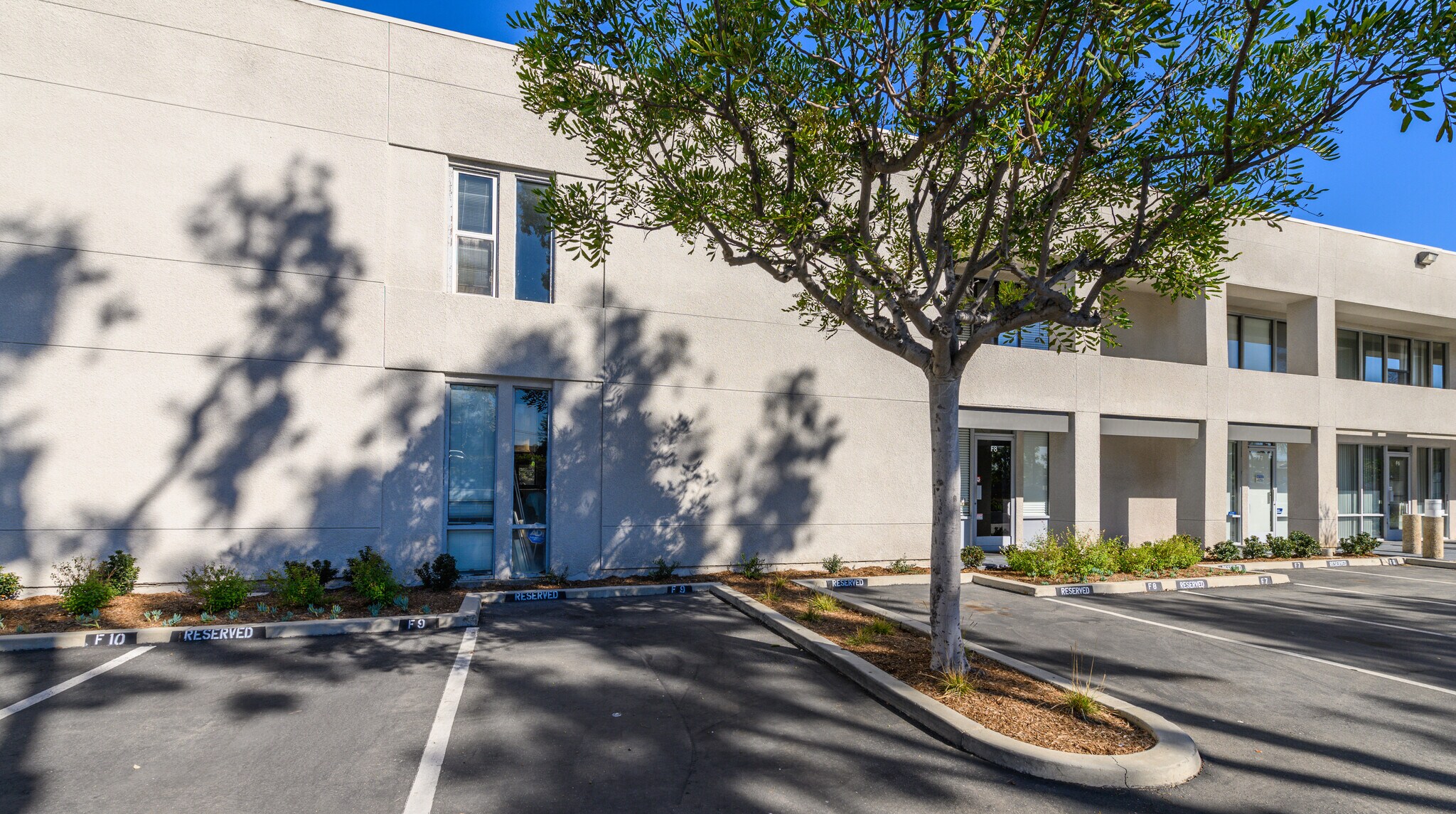 711 W 17th St, Costa Mesa, CA à vendre Photo principale- Image 1 de 81