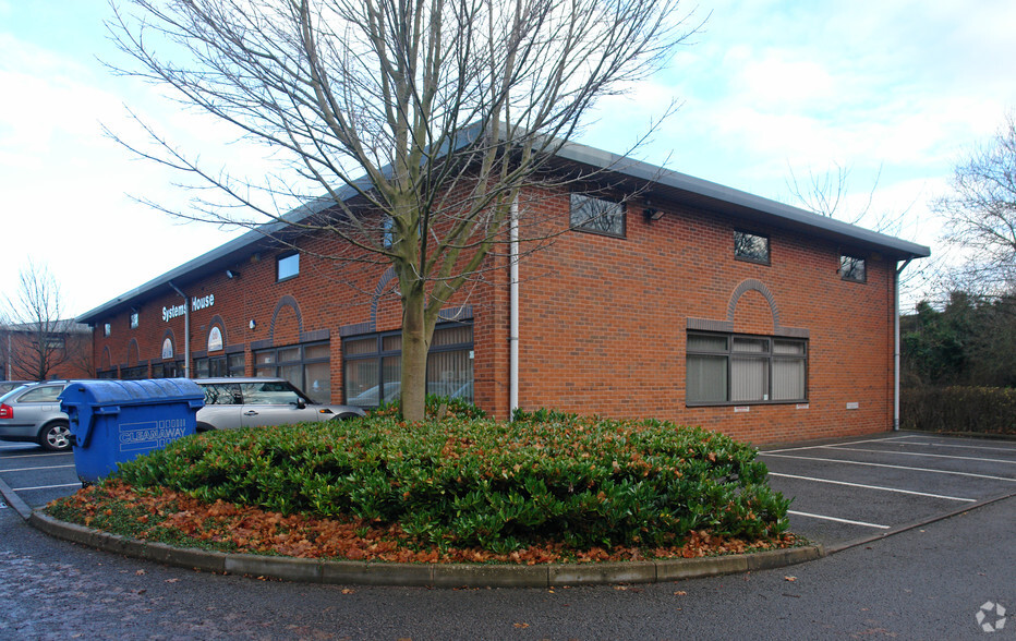 6 Burnt Meadow Rd, Redditch for lease - Building Photo - Image 2 of 3